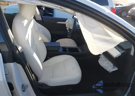 2021 Tesla Model 3 Long Range Dual Motor All-Wheel Drive z USA, uszkodzony, nr VIN 5YJ3E1EBXMF055707